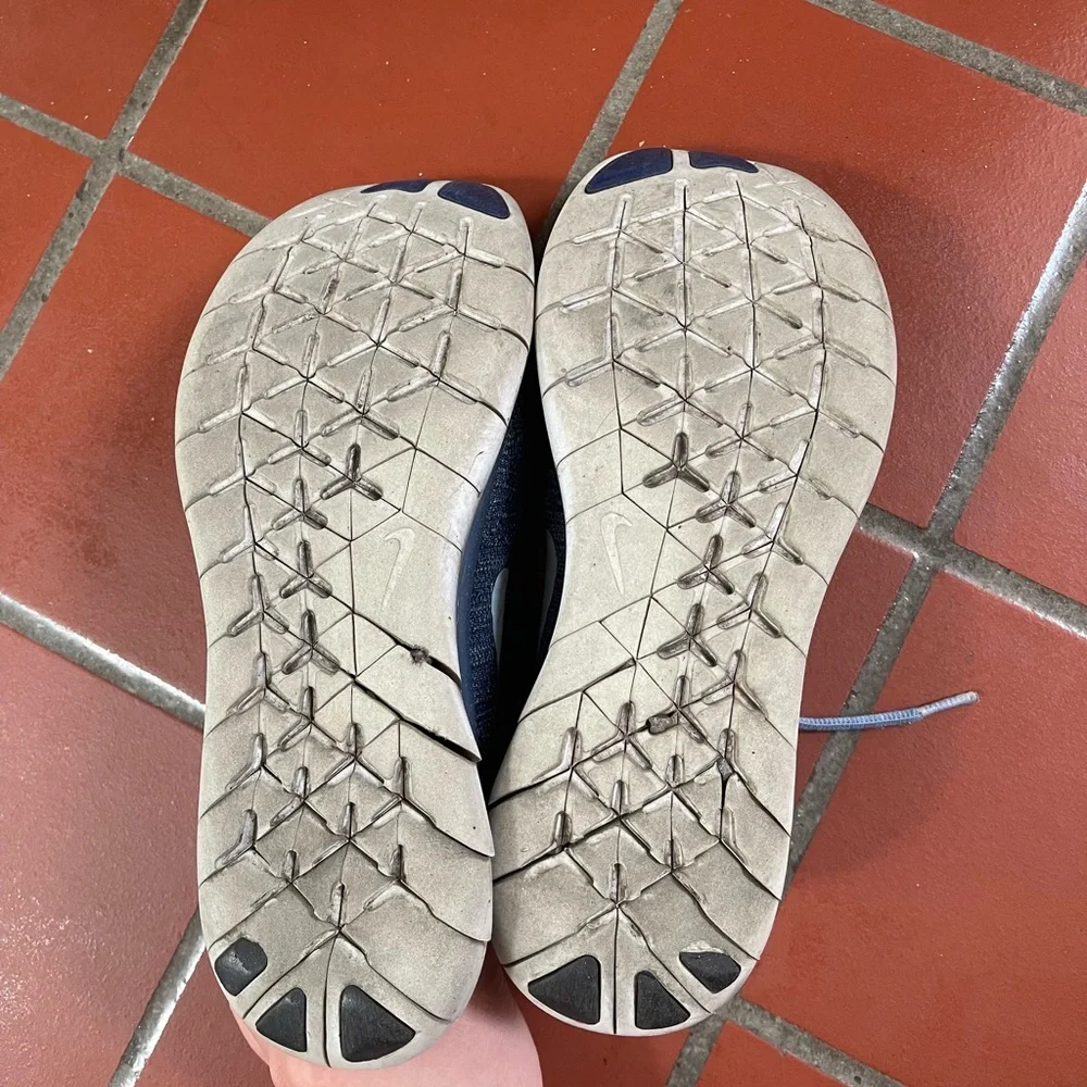 Nike Free Runs
